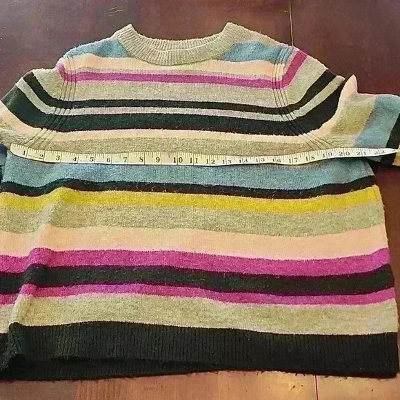 New Day Soft Sweater - Picture 9 of 10